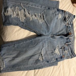 American eagle mom jean